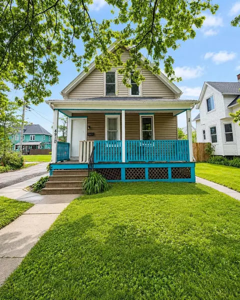 4910 17th, Kenosha, WI 53140