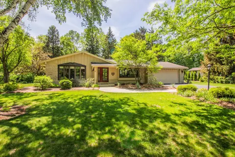 7387 Glencoe, Cedarburg, WI 53012