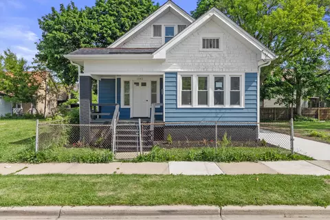1342 St Patrick, Racine, WI 53404