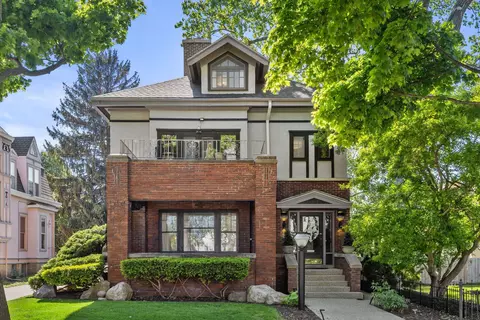 1512 College, Racine, WI 53403