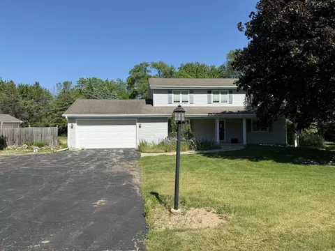 w242s6272 Elder Ayre, Waukesha, WI 53189