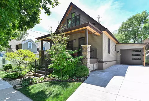 510 Franklin, Lake Geneva, WI 53147
