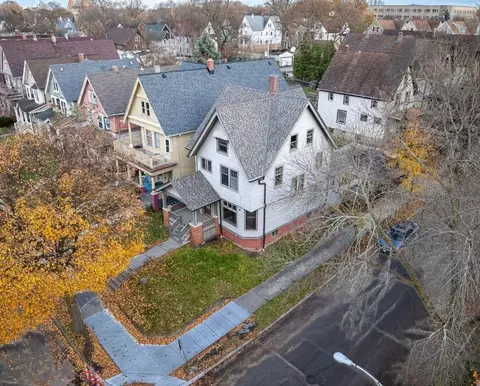 3249 W Mckinley, Milwaukee, WI 53208