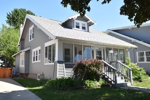 728 Linden, Waukesha, WI 53186