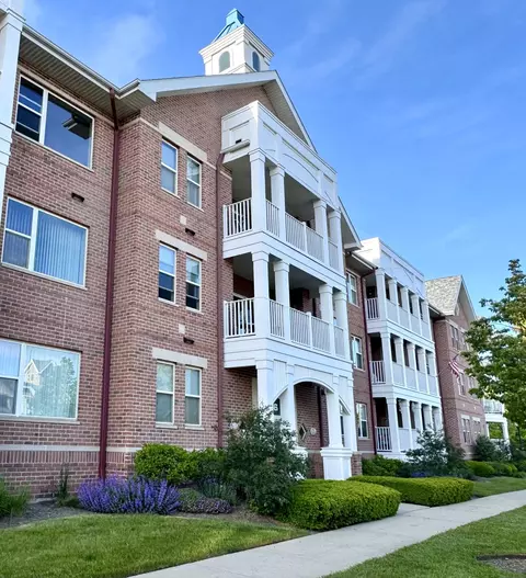 316 56th #210, Kenosha, WI 53140