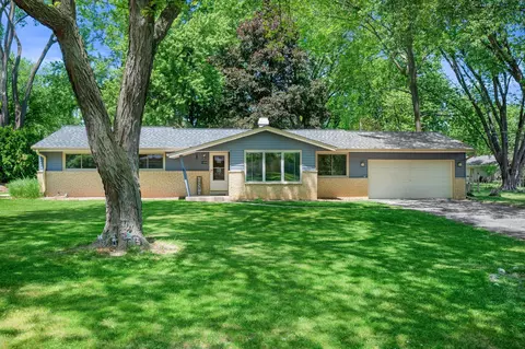 14640 Cameron Dr, Brookfield, WI 53005