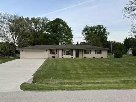 w277s8810 Lakeside, Mukwonago, WI 53149