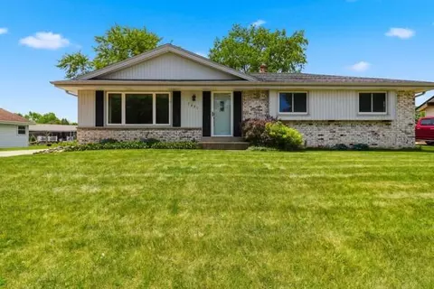 7431 S Logan, Oak Creek, WI 53154