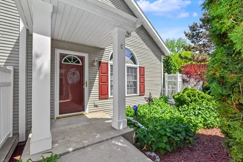 2815 Edwards #C, East Troy, WI 53120