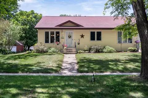 405 S Grant, Houston, MN 55943