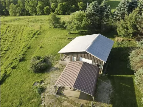 14026 Eagle Rdg, Ferryville, WI 54628
