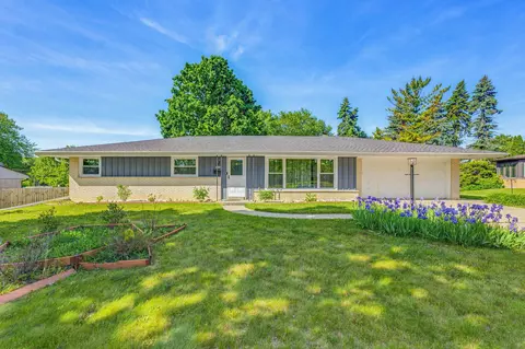 6025 S 22nd, Milwaukee, WI 53221