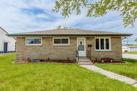 1333 Drexel, South Milwaukee, WI 53172