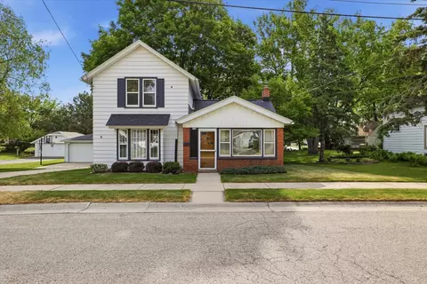 354 Prospect, Hartland, WI 53029