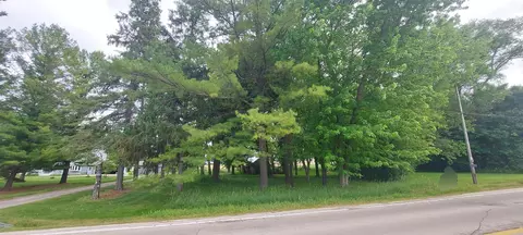 w1053 County Road O, Ashippun, WI 53066