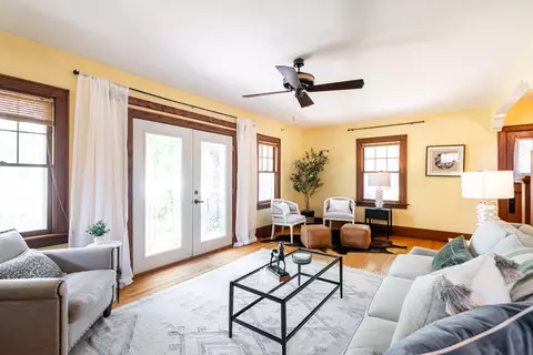 731 E Oklahoma, Milwaukee, WI 53207
