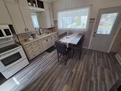 1333 Clara, Sheboygan, WI 53081