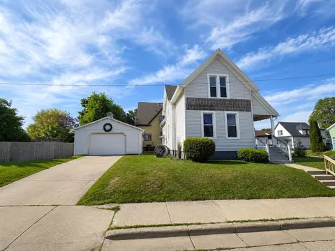 1333 Clara, Sheboygan, WI 53081