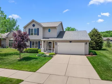 1514 Ravine Frst, West Bend, WI 53090