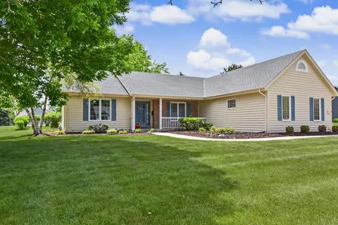 n22w26761 Shooting Star, Pewaukee, WI 53072