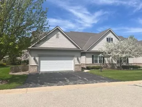 1797 Cedar Rdg #215-2, Slinger, WI 53086