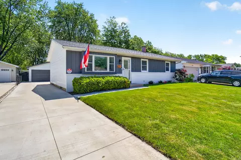8915 17th, Kenosha, WI 53143