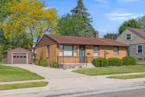 106 N Bruns, Plymouth, WI 53073