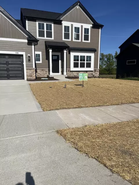9186 S Overlook, Franklin, WI 53132
