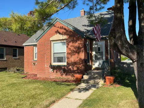 2920 Erie, Racine, WI 53402