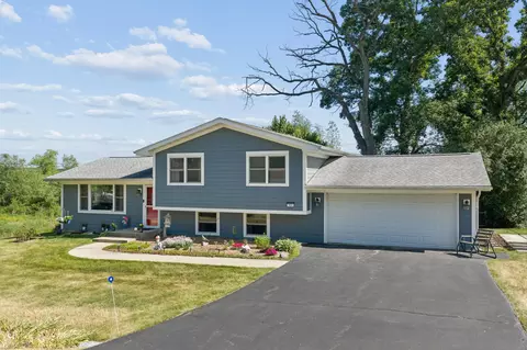 1625 Swallow, Twin Lakes, WI 53181