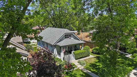 178 W Saveland, Milwaukee, WI 53207