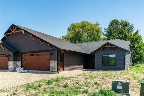414 N Washington, Viola, WI 54664