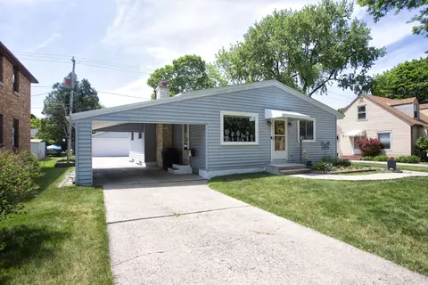 2419 S 81st, West Allis, WI 53219
