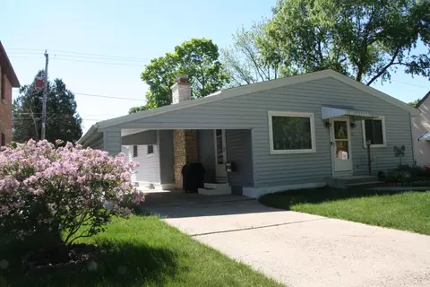 2419 S 81st, West Allis, WI 53219