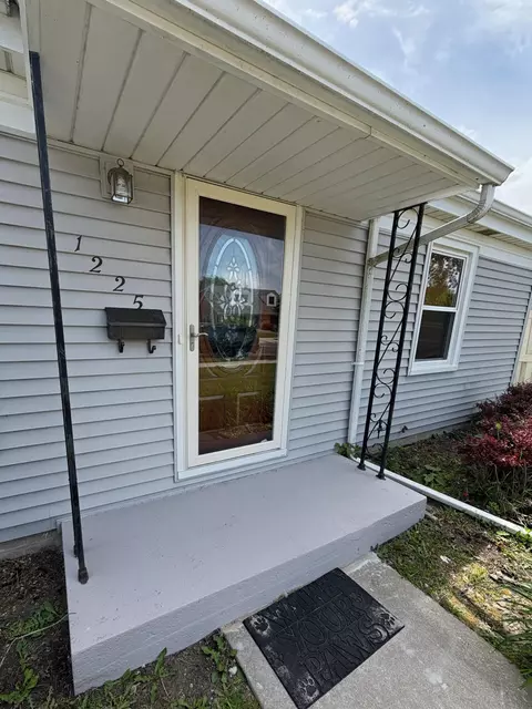 1225 Lombard, Racine, WI 53402