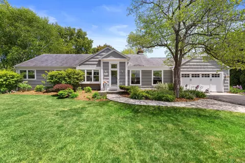 9060 N Meadowlark, Bayside, WI 53217