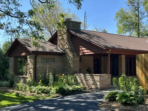 4522 County Line, Mount Pleasant, WI 53403