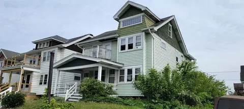 5817 W Vliet #5819, Milwaukee, WI 53208