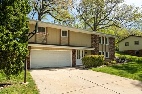 720 Coventry, Hartland, WI 53029