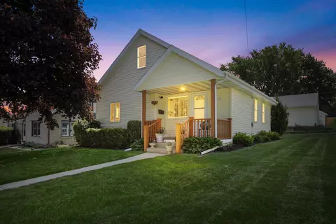 721 W Larabee, Port Washington, WI 53074