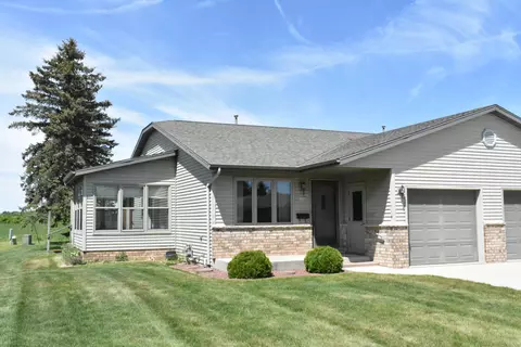 1424 Dutch, Oostburg, WI 53070