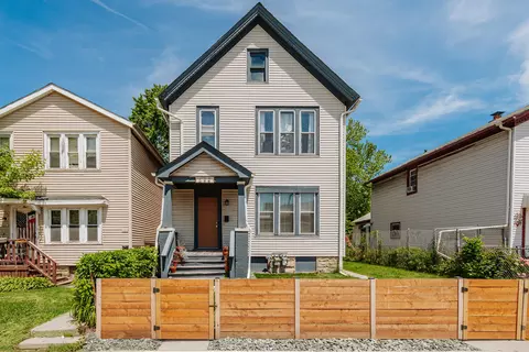 642 W Pierce, Milwaukee, WI 53204