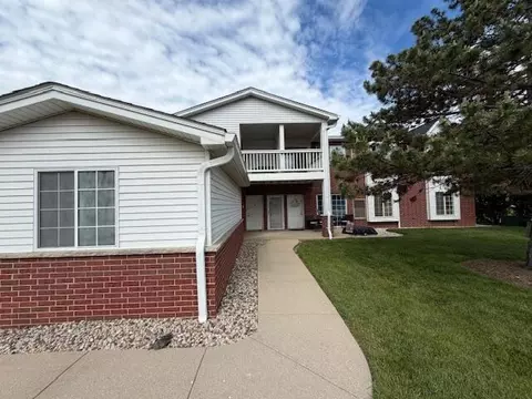 8333 Lexington #3, Pleasant Prairie, WI 53158