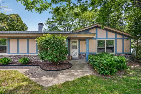 6356 W W Plz, Brown Deer, WI 53223