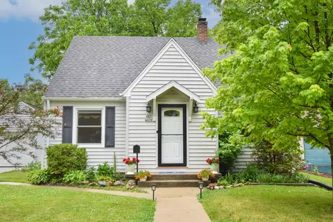 w63n375 Hillcrest, Cedarburg, WI 53012