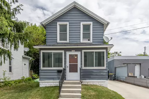 1121 Adams, Waukesha, WI 53186