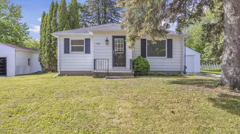 2305 Mayflower, Sheboygan, WI 53083