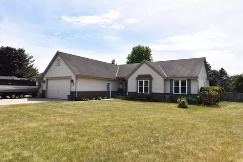 30936 Royal Hl, Burlington, WI 53105