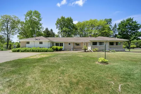 11355 N Rosewood, Mequon, WI 53092
