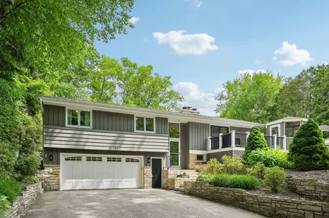 21180 Mary Lynn, Brookfield, WI 53045